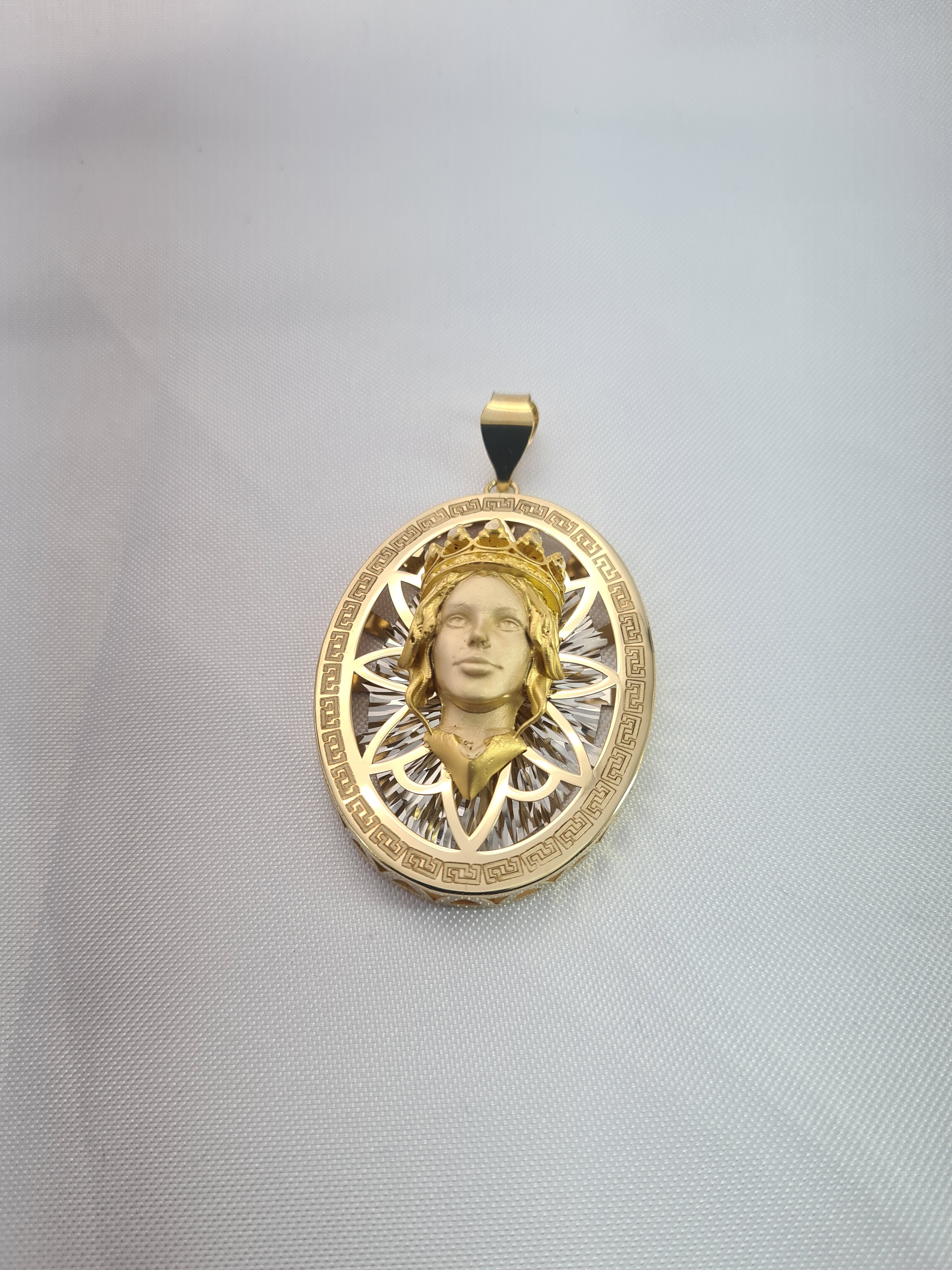 مدال طلای ورساچه ستاره طرح شماره ده